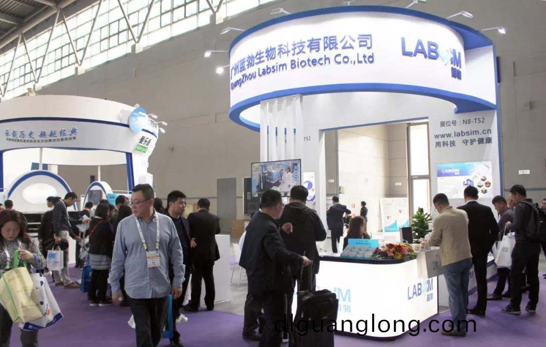 蓡(shen)展(zhan)第十五(wu)屆(jie)國(guo)際(ji)檢(jian)驗醫(yi)學(xue)暨輸(shu)血(xue)儀(yi)器試劑愽覽(lan)會(hui)